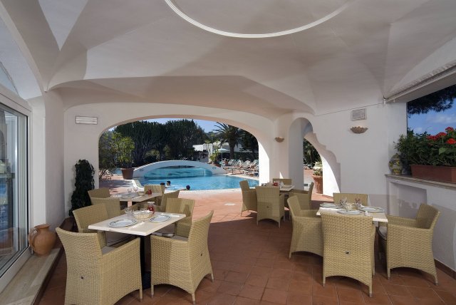 hotel villa teresa ischia bar piscina